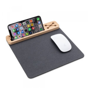 Mouse Pad com suporte para celular em bambu. Contém porta canetas e porta cartão