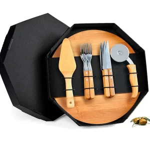 Conjunto para pizza em bambu/Aço Inox; Acompanha tábua e espátula em bambu; Quatro facas de mesa, quatro garfos de mesa e cortador de pizza em bambu/Inox.