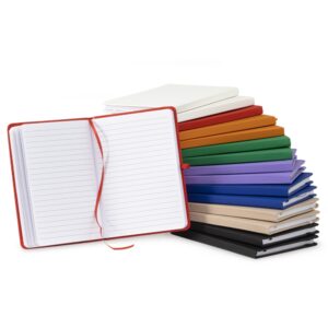 Moleskine | Caderneta emborrachada com suporte para caneta, elástico para lacre e marcador de página em cetim, contém aproximadamente 80 folhas com pauta.