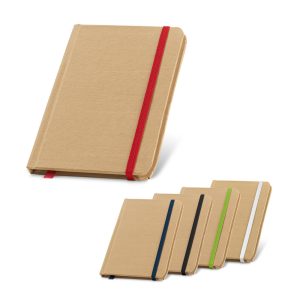 Moleskine | Caderno de bolso em papel reciclado, com 80 folhas não pautadas e capa dura em cartão. Contém elástico e fita separadora. 100 x 140 mm.