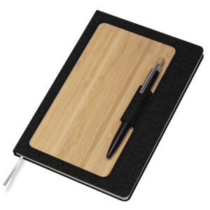 Moleskine | Caderno de anotações com suporte para caneta, capa dura em material reciclável e bambu, miolo com 80 folhas pautadas na cor bege. NÃO ACOMPANHA CANETA.