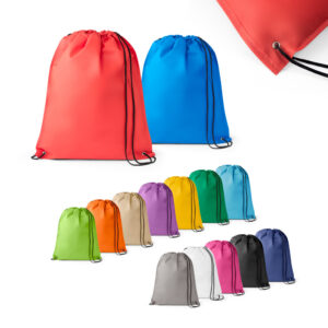 Sacochila | Sacola tipo mochila em non-woven (80 m/g²) termo-selado com ilhós de metal e cordão 4/1 preto. 330 x 400 mm